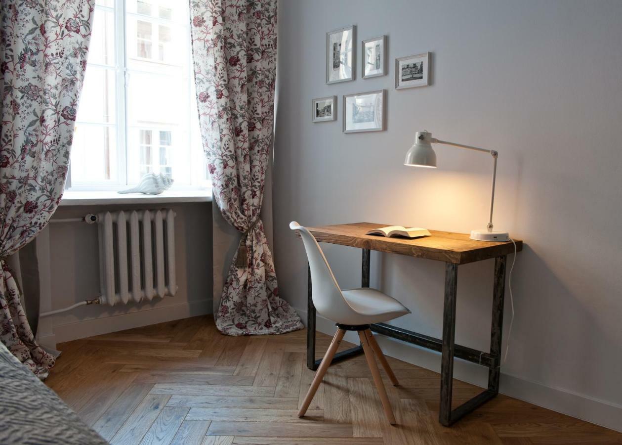 Red Brick Old Town Apartment ワルシャワ エクステリア 写真